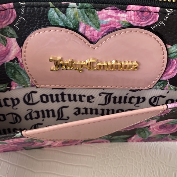 NWT - Adorable Juicy Couture Wristlet! - Picture 8 of 8